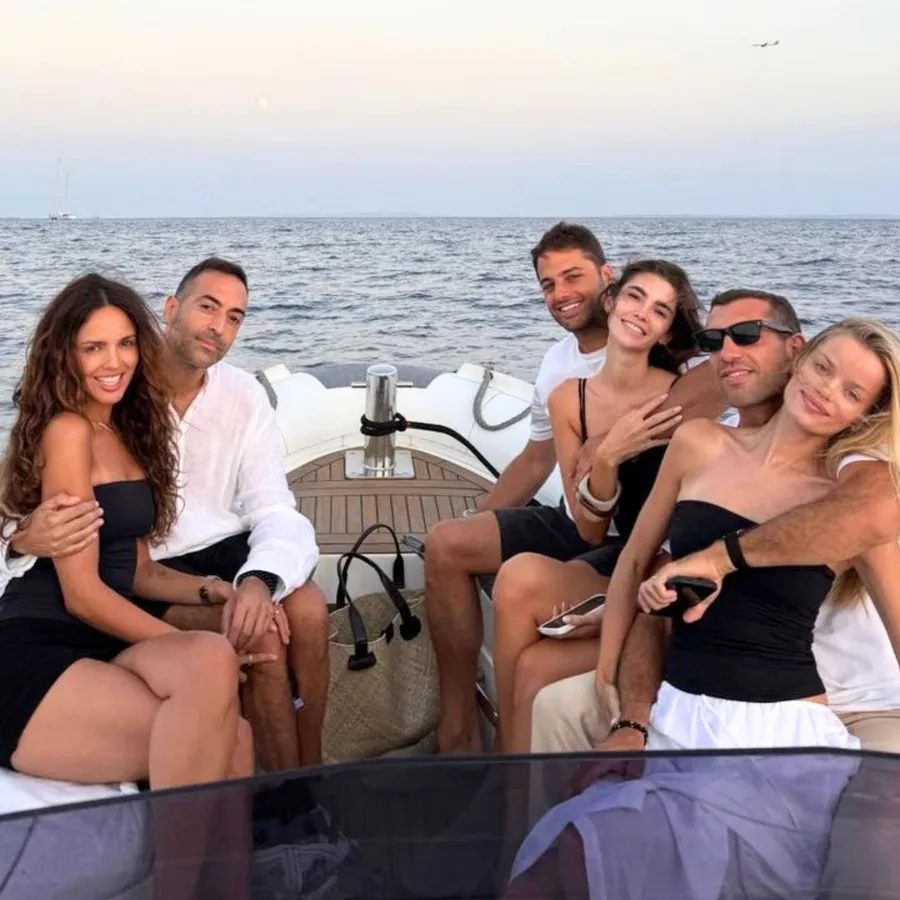 Grupo de parejas amigas del estilo de vida swinger: qué significa ser swinger